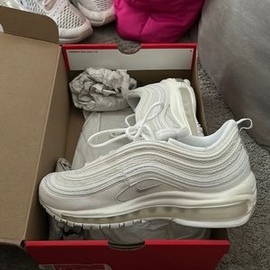 Women’s Nike air max 97